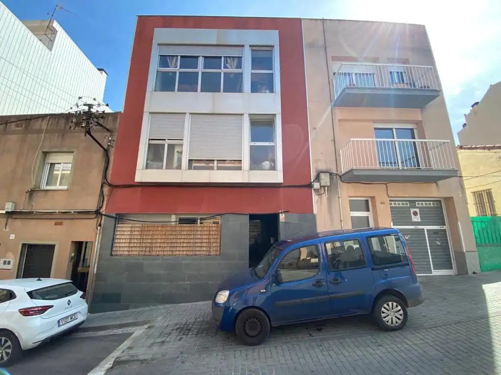 Piso con ascensor en venta en C/ Mare de Deu dels Angels
