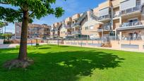 Vista exterior de Àtic en venda en Cambrils amb Aire condicionat, Terrassa i Balcó