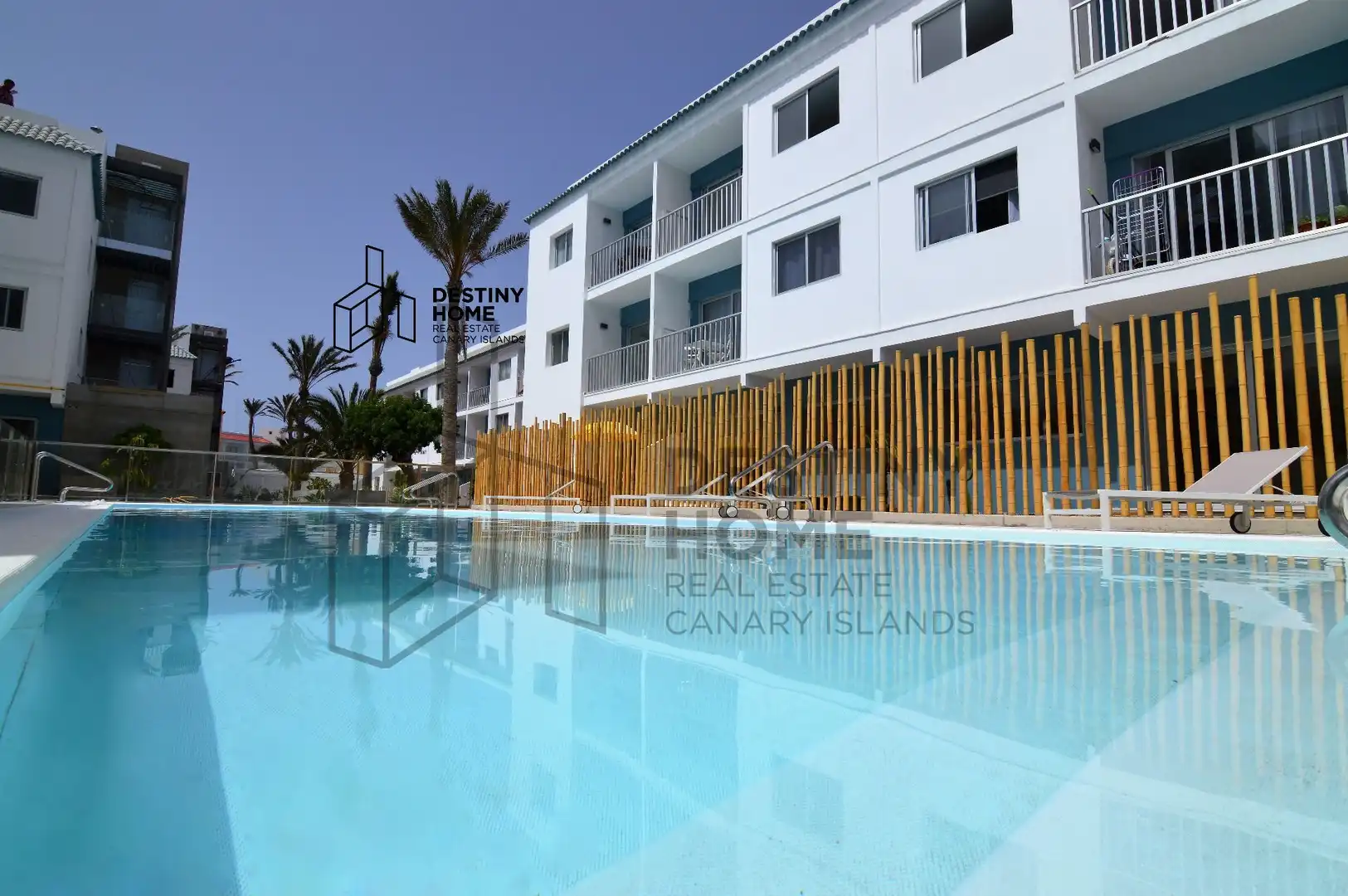Exterior view of Apartments for sale in La Oliva  with Furnished and Community pool