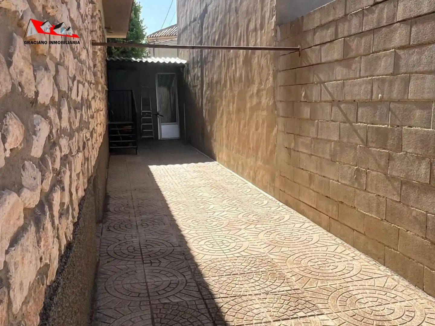 Casa aparellada amb jardí en venda a Casas de Juan Núñez, imagen 21