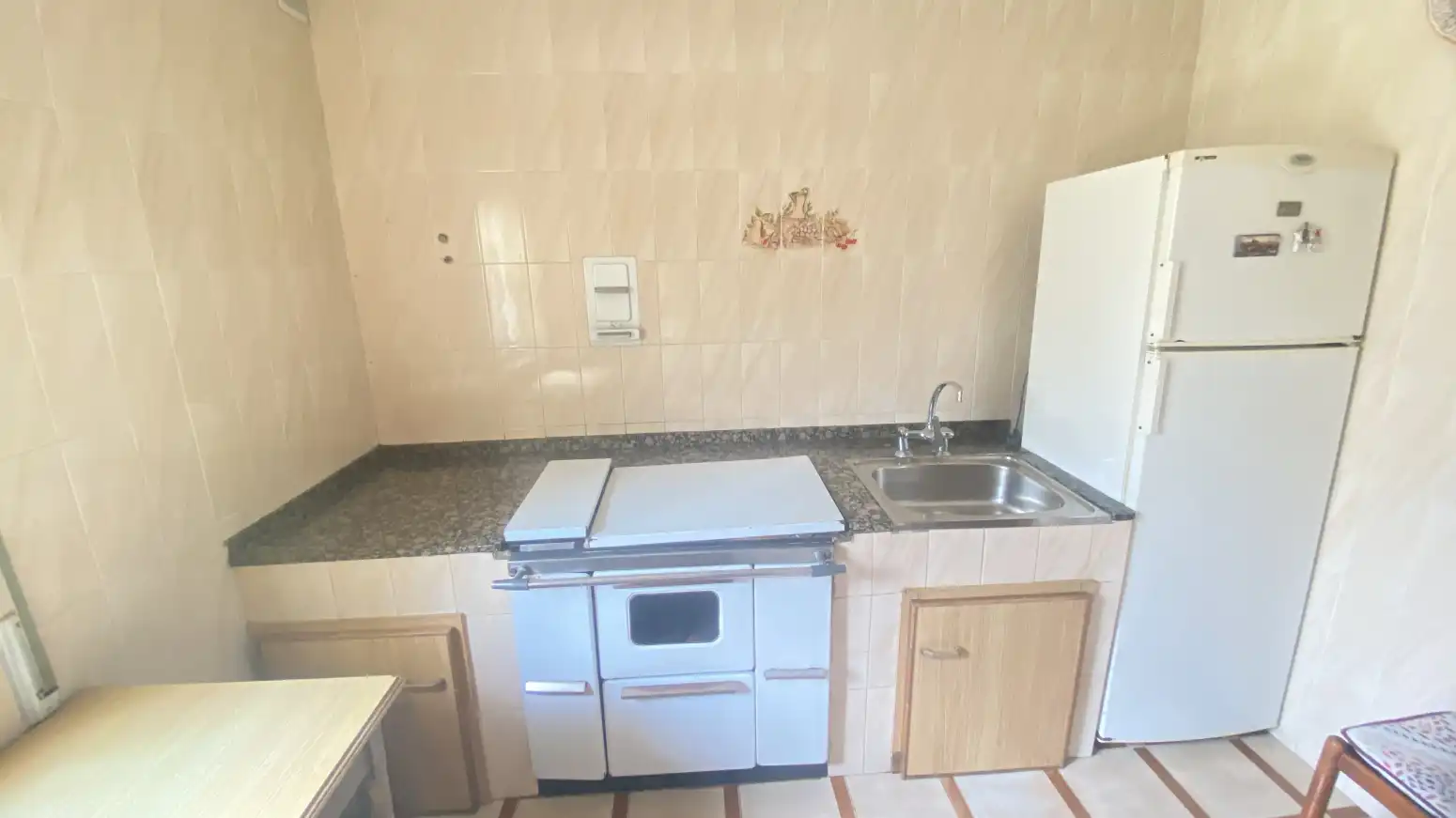 Küche von Haus oder Chalet zum Verkauf in Polanco mit Heizung, Privatgarten und Parkett