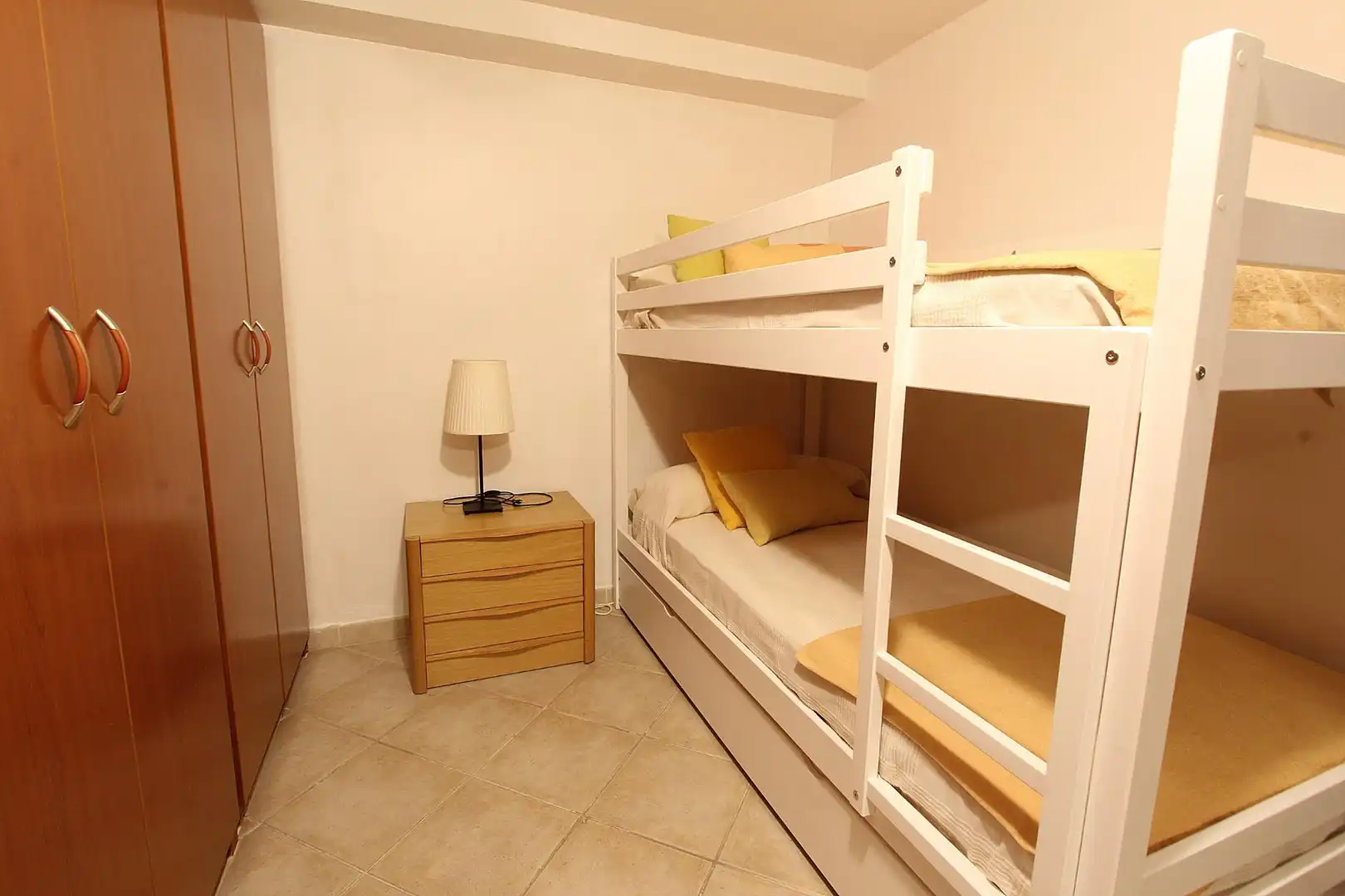 Dormitori de Casa o xalet en venda en Este - Alcosa- Torreblanca