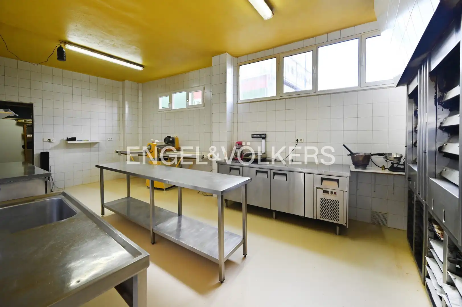 Cocina de Casa o chalet en venta en Corvera de Toranzo con Calefacción, Terraza y Balcón