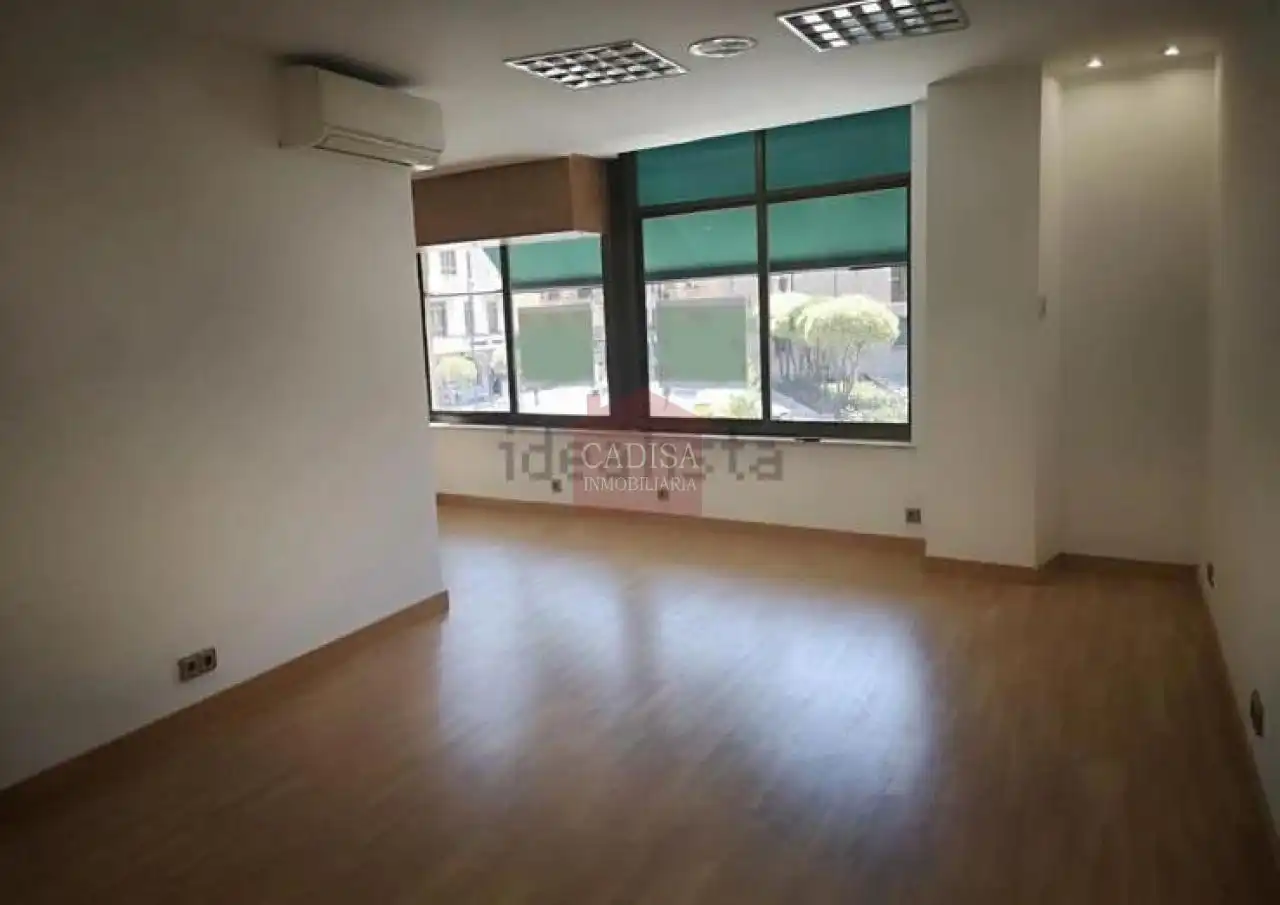 Ufficio in affitto a Centro