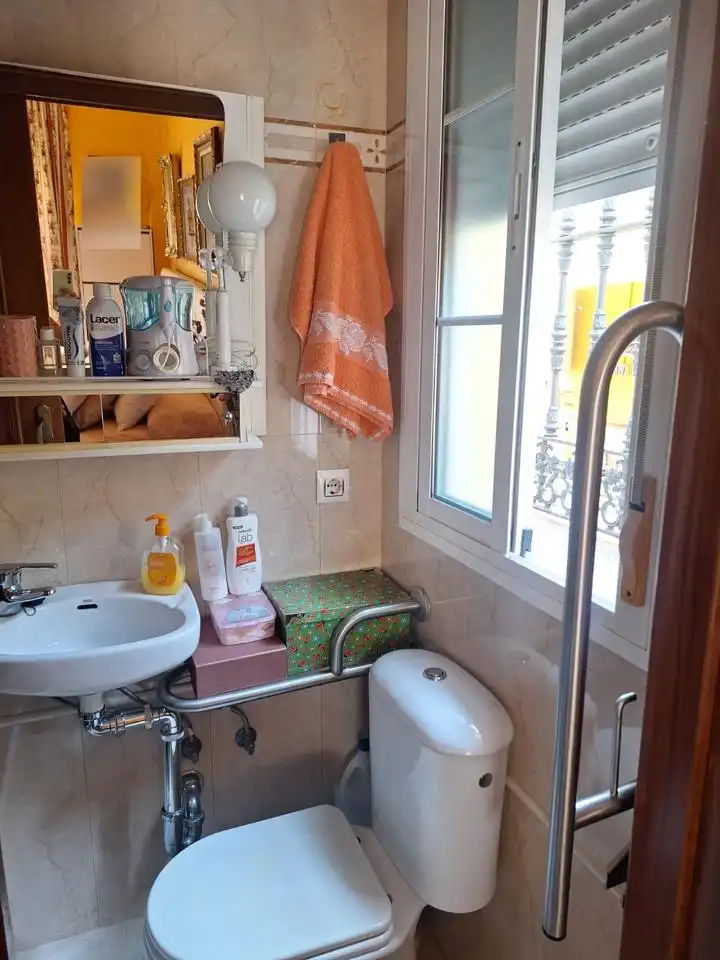 Baño de Casa o chalet en venta en Alcalá de Guadaira con Aire acondicionado, Jardín privado y Terraza