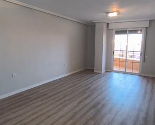 Flat to rent in Avenida Federico García Lorca, Barrio Alto - San Félix