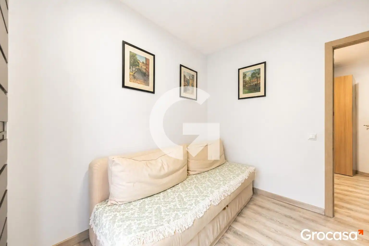 Bedroom of Flat for sale in Barcelona  with Air Conditioner, Oven and Washing machine