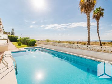 Piso con balcón en venta en Carrer de l'Avet