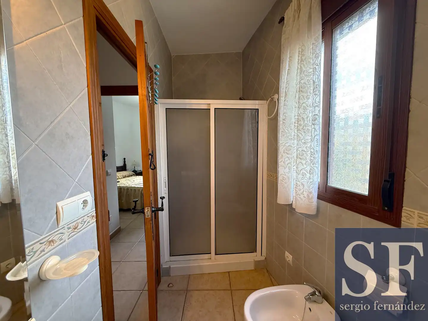 Bathroom of Detached homes for sale in Sayalonga, Málaga