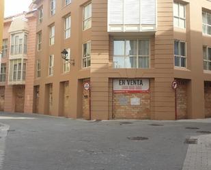 Vista exterior de Local en venda en Dueñas