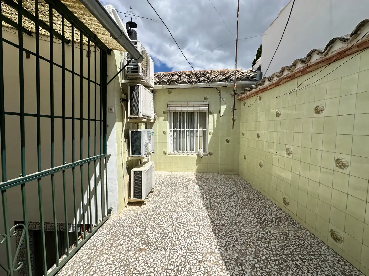 Vista exterior de Casa o xalet en venda en Úbeda amb Aire condicionat i Terrassa