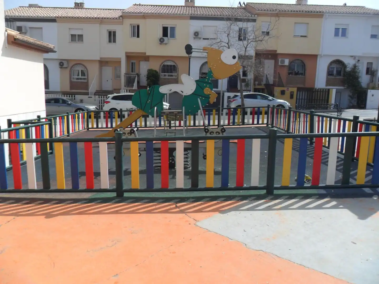 Vista exterior de Casa adosada de lloguer en Ogíjares amb Terrassa, Traster i Moblat