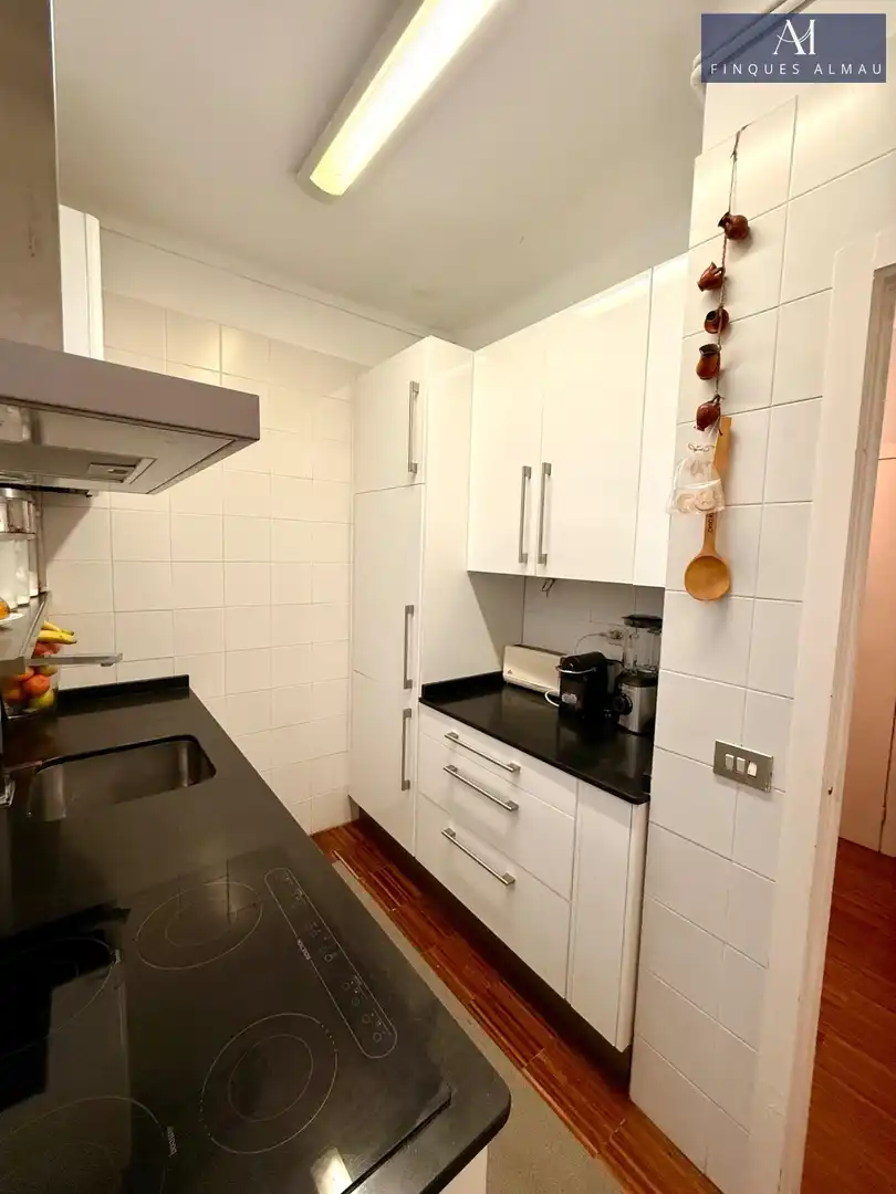 Cuina de Pis en venda en Barcelona amb Aire condicionat, Calefacció i Parquet
