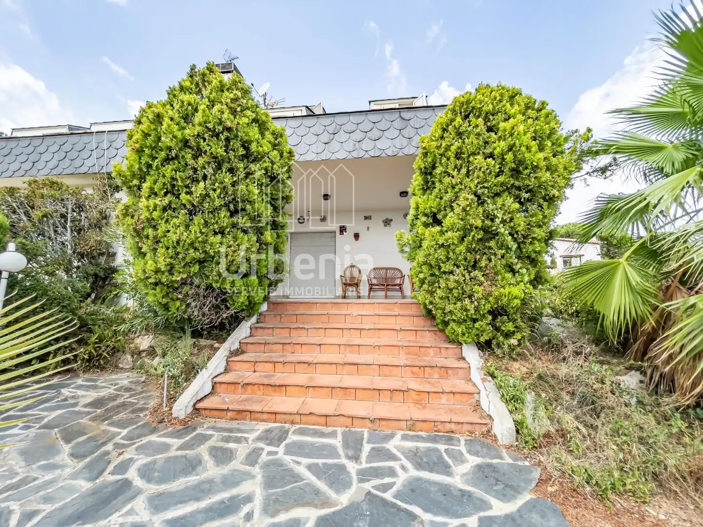 Casa con piscina en venta en Nucli Urbà