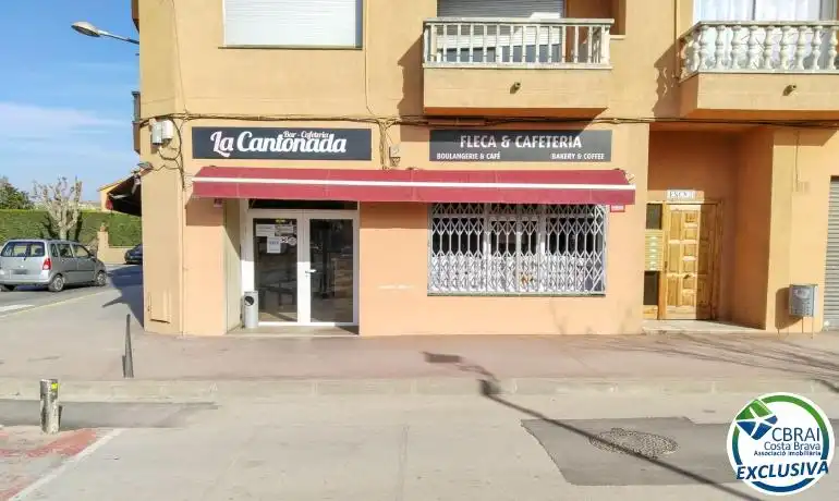 Gewerbefläche zum Verkauf in Sant Pere Pescador, imagen 2