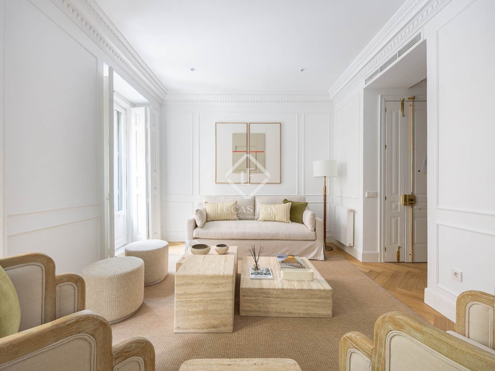 Living room of Flat for sale in  Madrid Capital  with Air Conditioner, Heating and Furnished