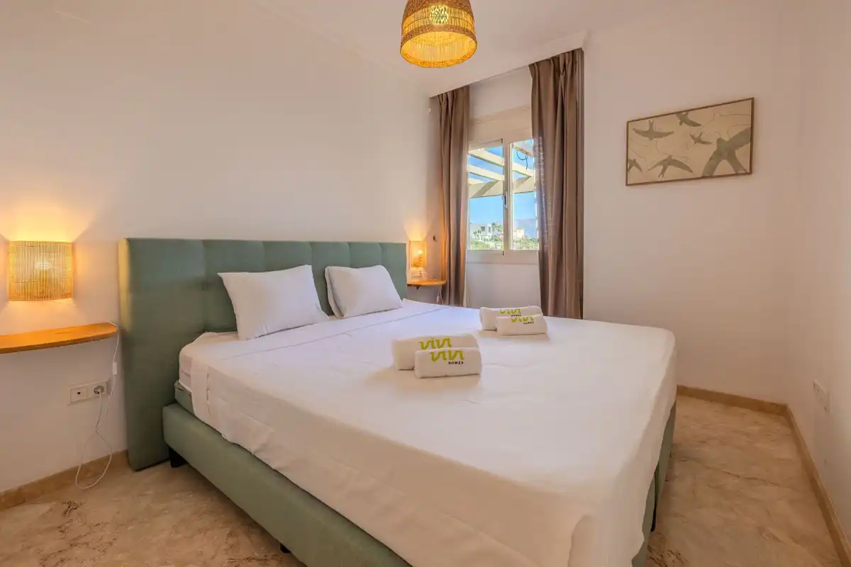 Schlafzimmer von Dachboden zum Verkauf in Ojén mit Klimaanlage, Terrasse und Abstellraum