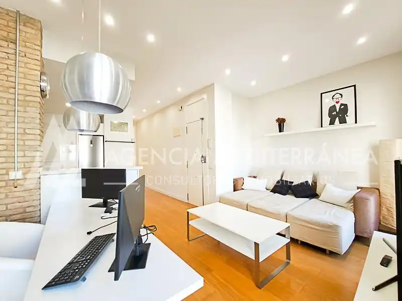 Sala de estar de Piso de alquiler en Valencia con Aire acondicionado, Calefacción y Trastero