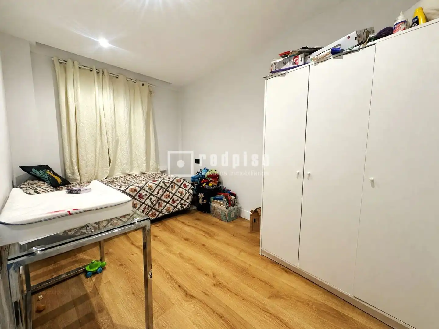 Bedroom of Flat for sale in Madrid  with Air Conditioner and Heating