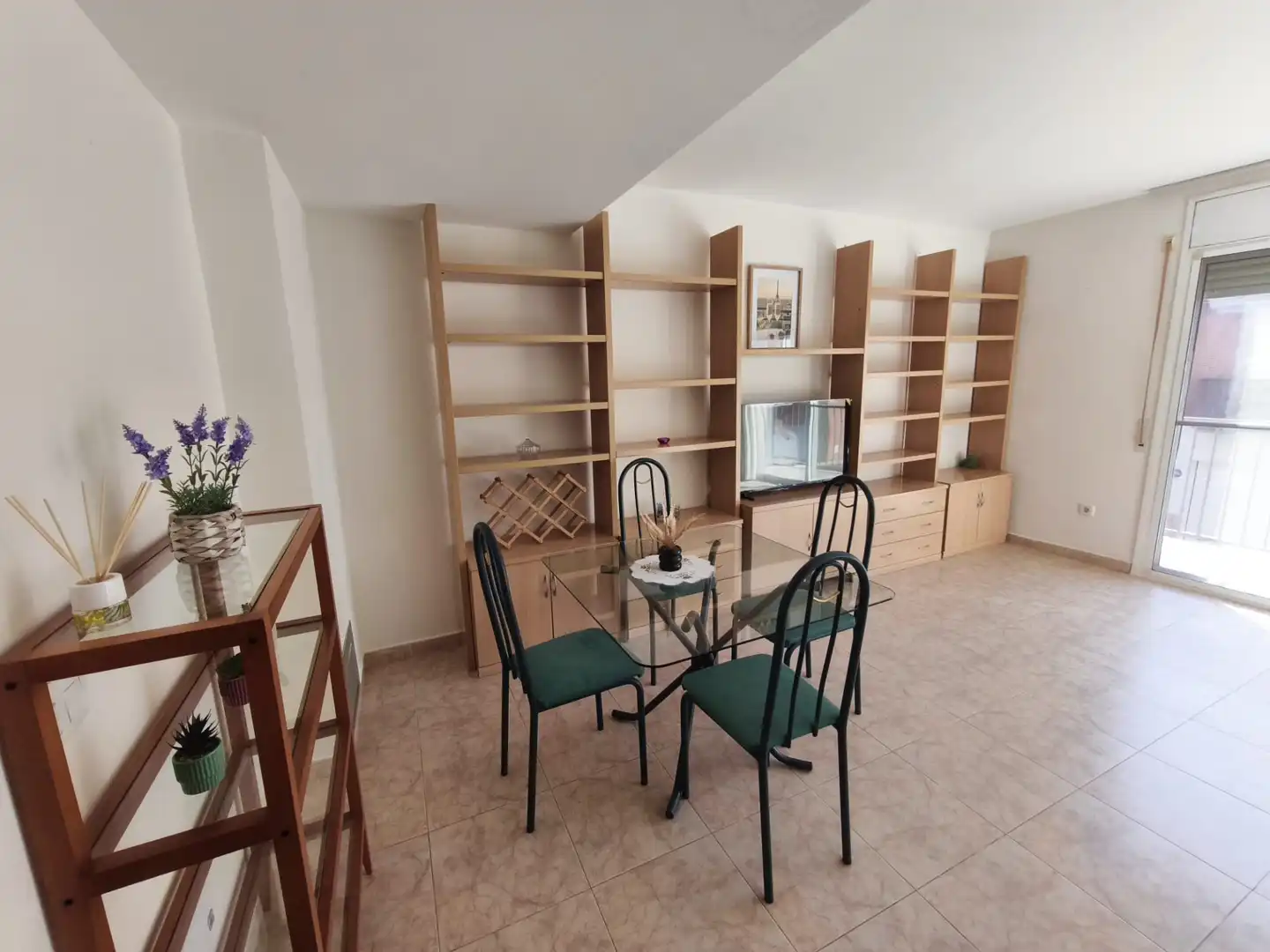 Sala d'estar de Casa adosada en venda en Cambrils amb Aire condicionat, Calefacció i Jardí privat