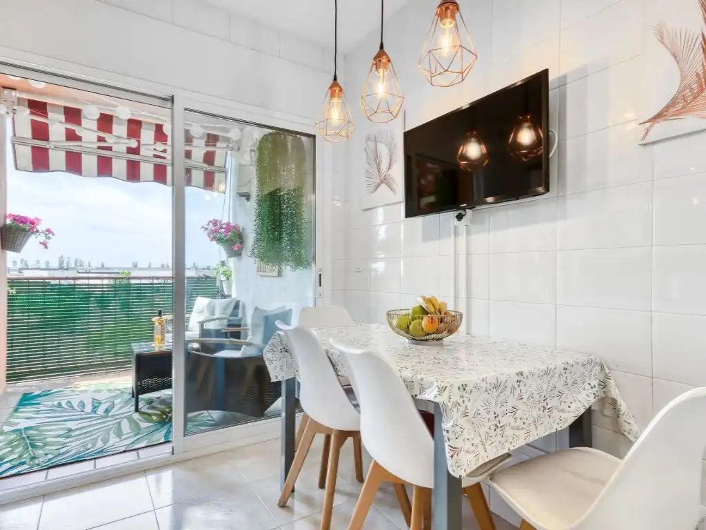 Dining room of Flat for sale in Figueres  with Air Conditioner