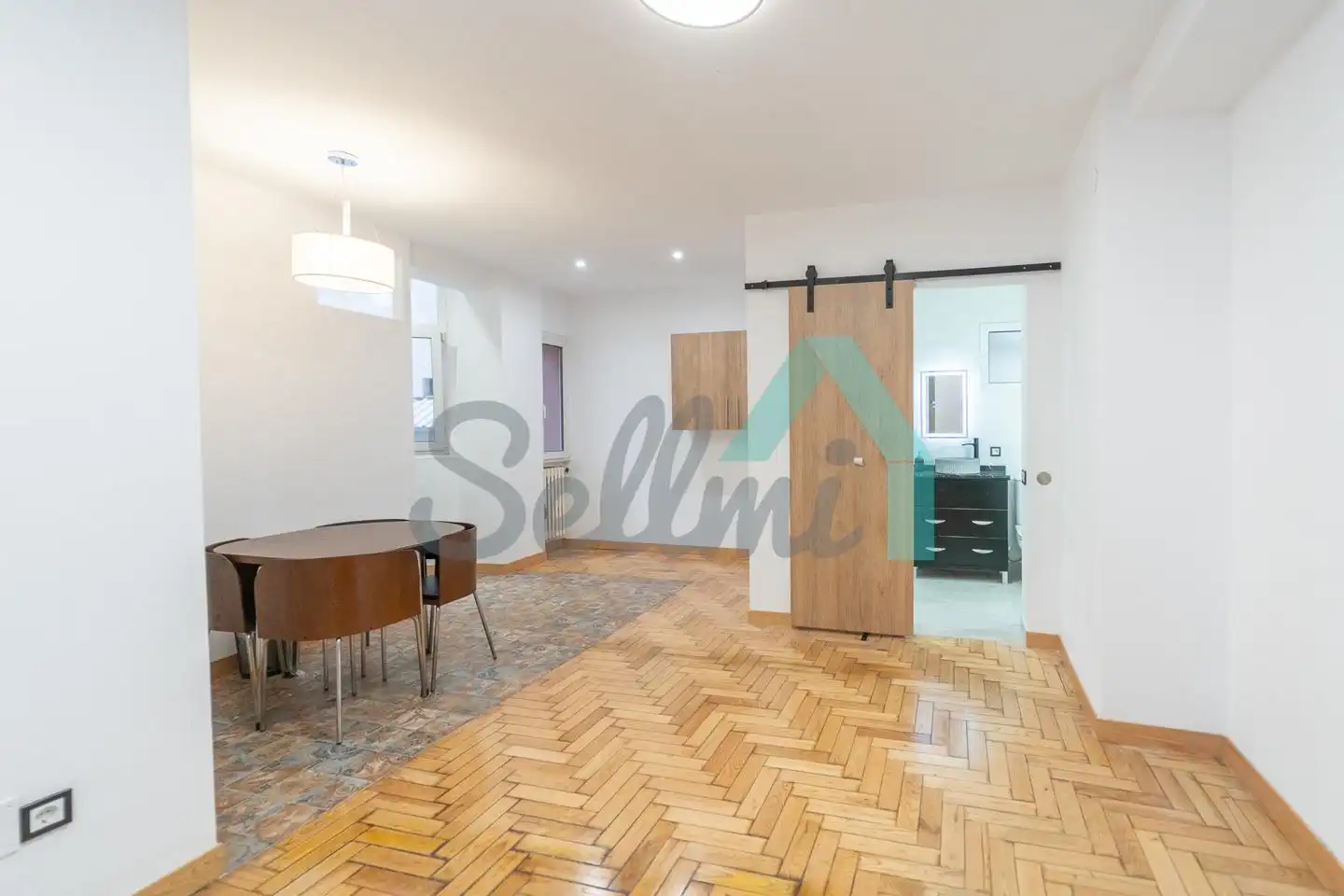 Piso en venta en Oviedo  con Calefacción, Parquet y Terraza