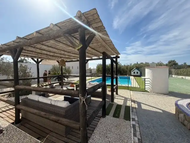 Piscina de Casa o chalet en venta en Almería con Aire acondicionado, Jardín privado y Terraza