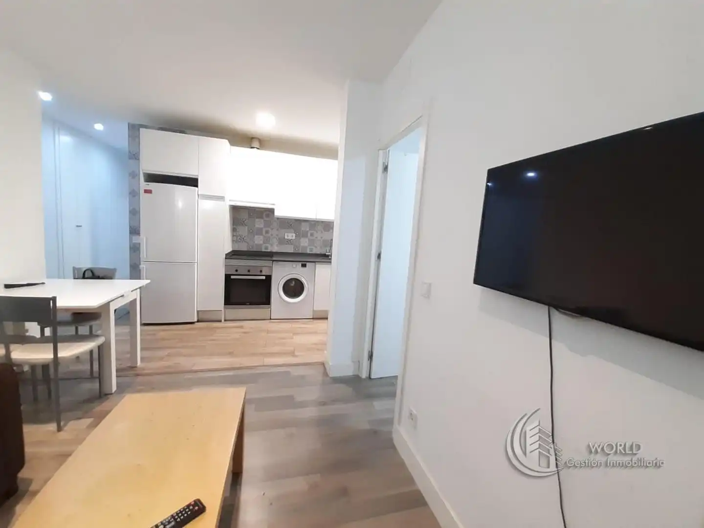 Cocina de Piso de alquiler en Madrid con Calefacción, Amueblado y Horno