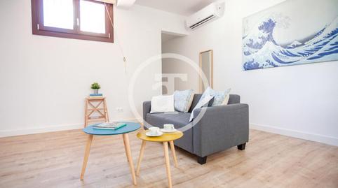 Photo 3 of Flat to rent in C. de Joaquín Costa, El Raval, Barcelona