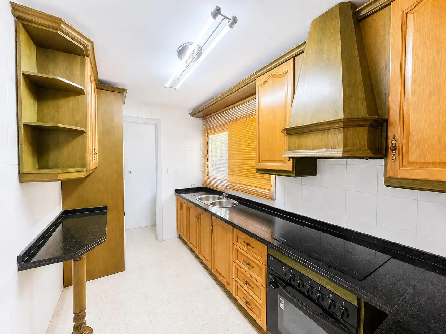 Cocina de Casa o chalet en venta en Granada con Aire acondicionado
