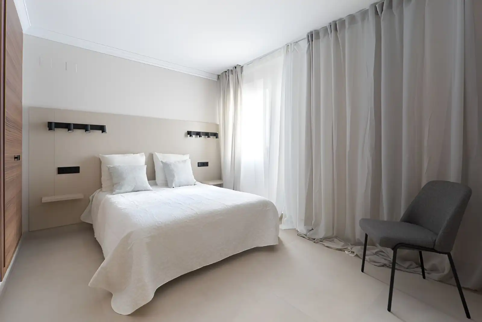 Dormitori de Planta baixa en venda en Marbella amb Aire condicionat, Terrassa i Traster