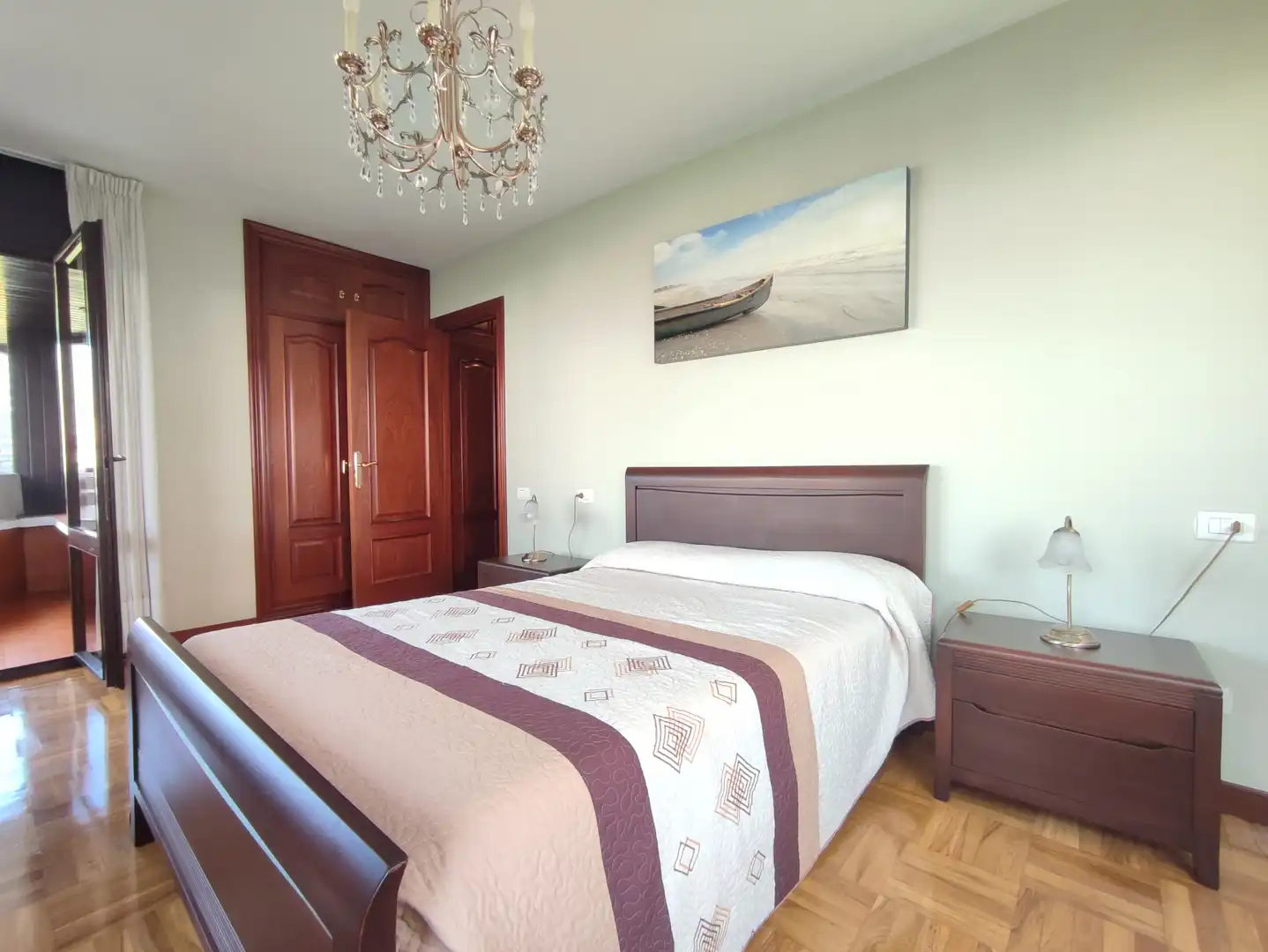 Habitación de Piso de alquiler en Gijón  con Calefacción, Parquet y Amueblado