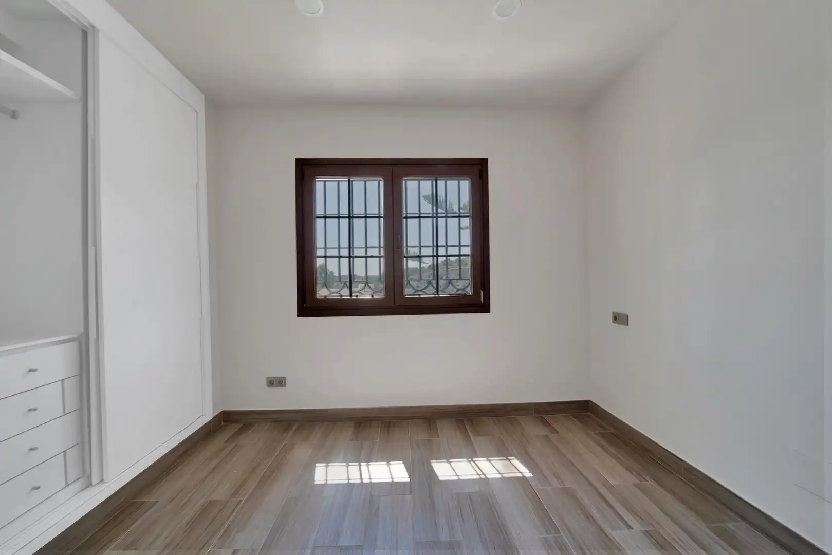Chalet con piscina en venta en 5  LOS TULIPANES, imagen 30