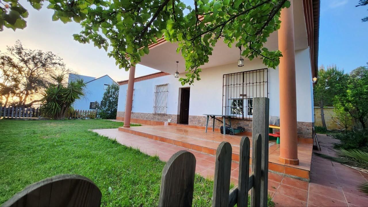 Jardín de Casa o chalet en venta en Guillena con Jardín privado