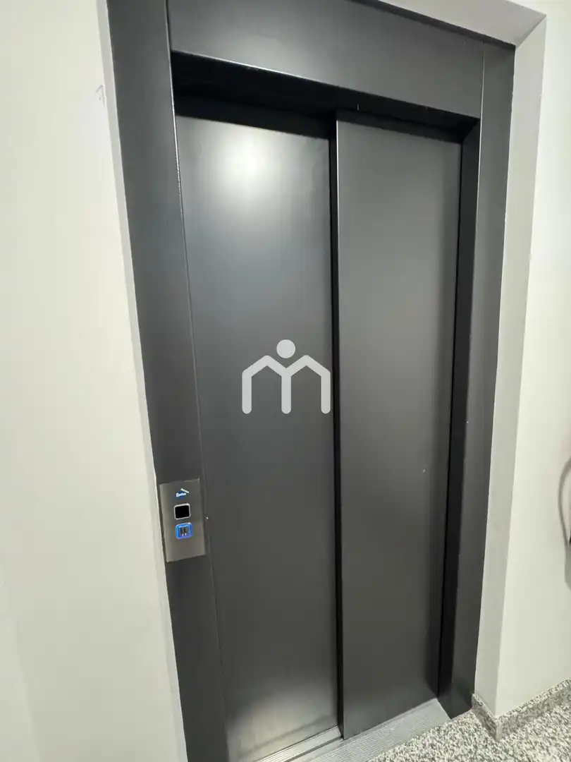 Piso en venta en Badalona con Aire acondicionado, Calefacción y Terraza