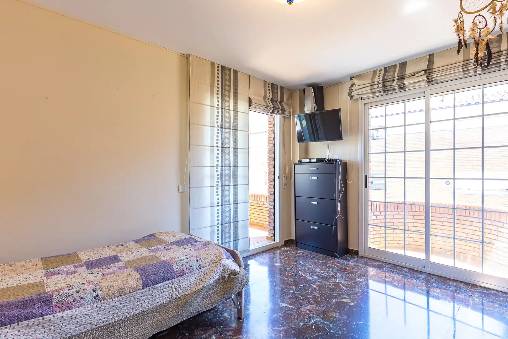 Dormitori de Casa o xalet en venda en Viladecans amb Calefacció, Jardí privat i Terrassa