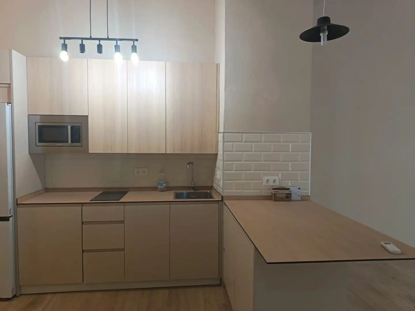Cuina de Apartament de lloguer en Córdoba amb Aire condicionat, Calefacció i Moblat
