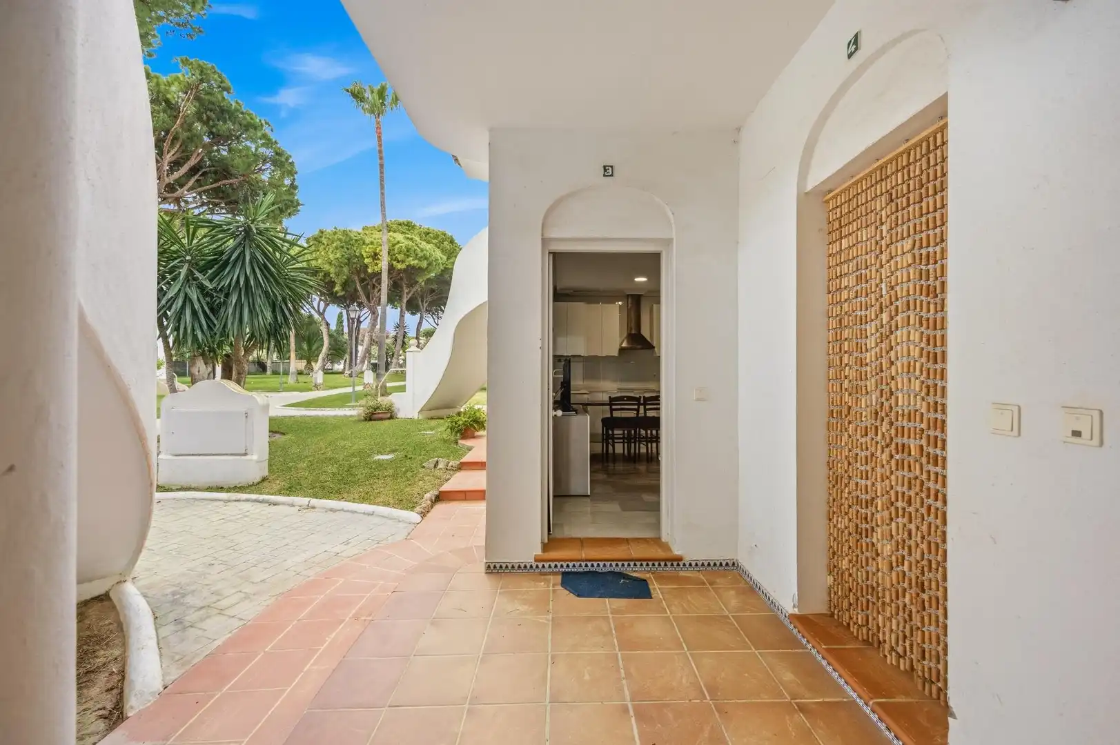 Jardí de Apartament en venda en Chiclana de la Frontera amb Jardí privat, Terrassa i Moblat