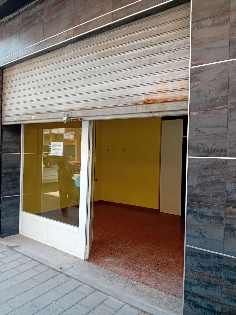 Local comercial en venda a Sur, imagen 5