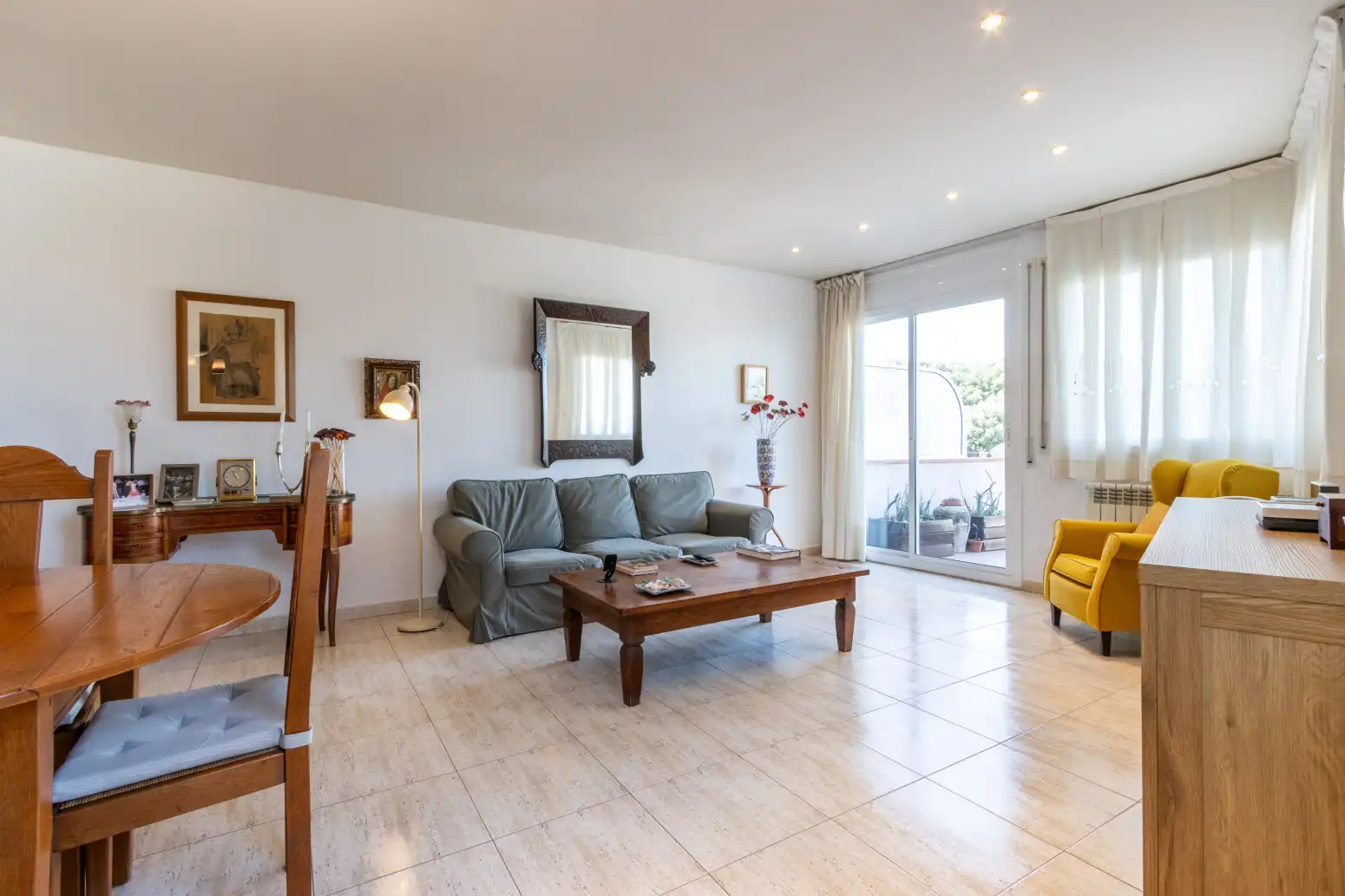 Sala d'estar de Casa adosada en venda en Vacarisses amb Calefacció, Jardí privat i Terrassa