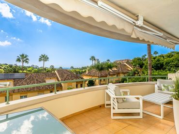 Apartament amb piscina en venda a Río Real - Los Monteros