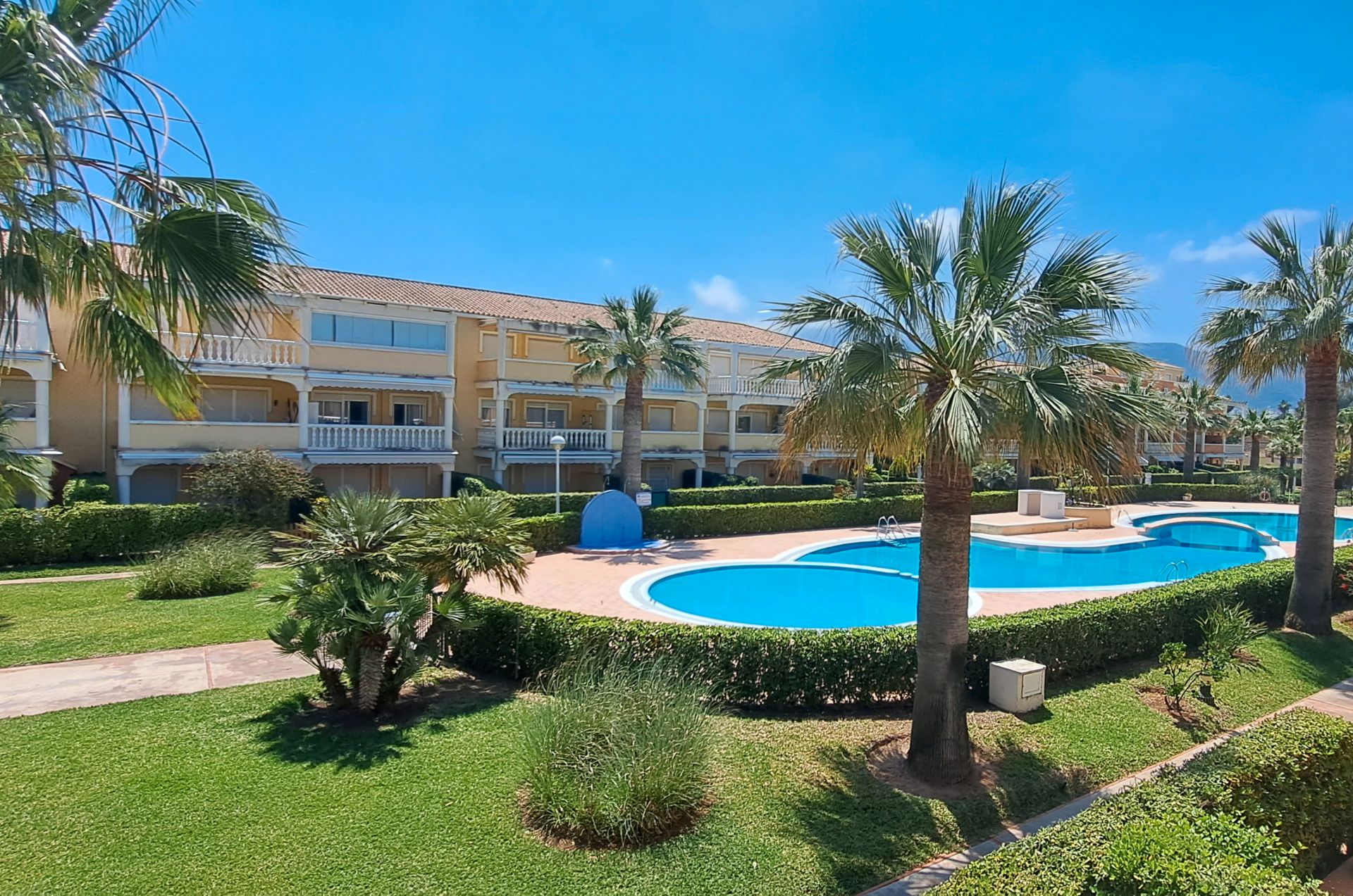 Swimming pool of Apartment for sale in Dénia  with Air Conditioner, Heating and Terrace