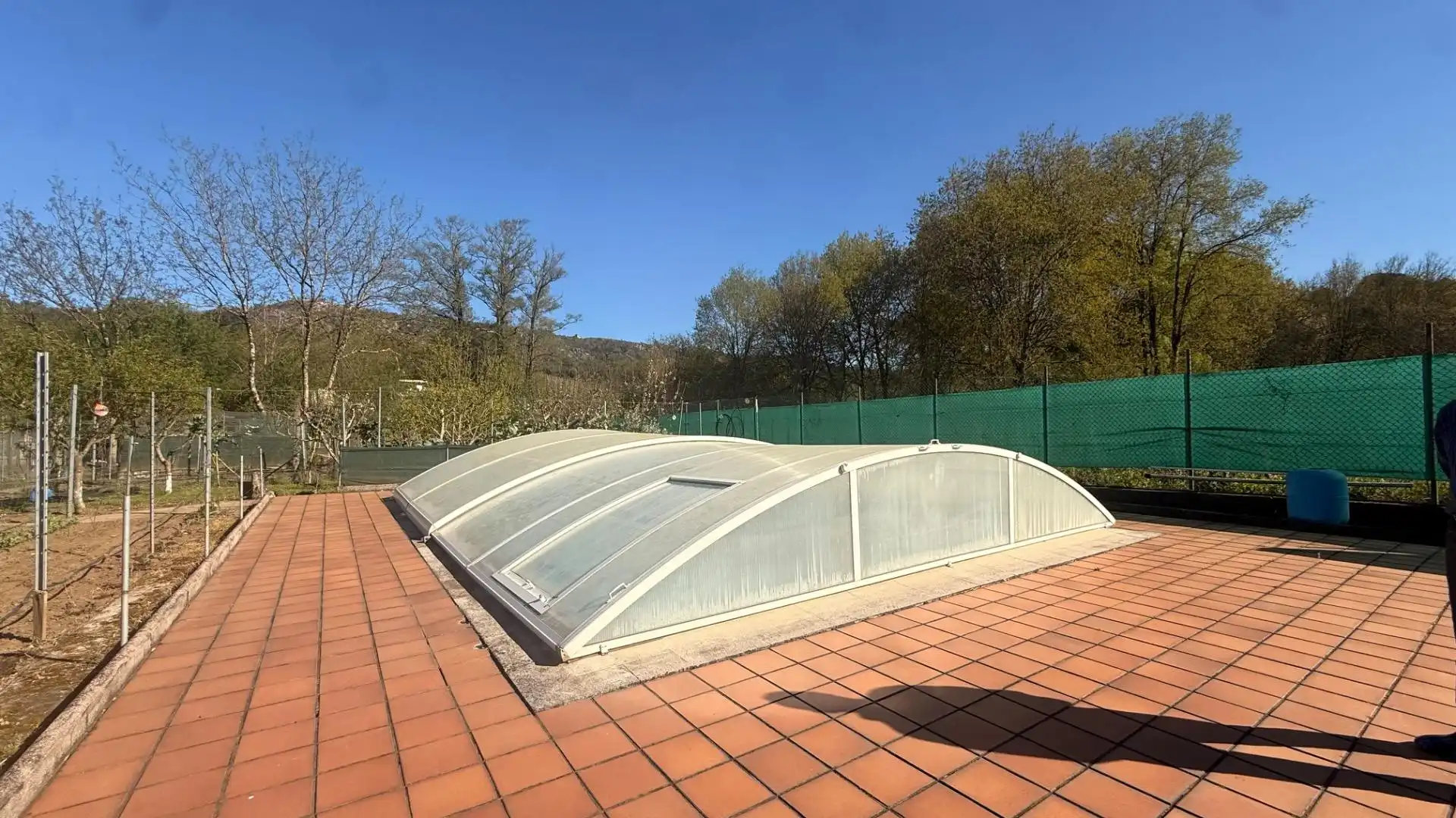Piscina de Casa o chalet en venta en Leiro con Jardín privado, Terraza y Trastero