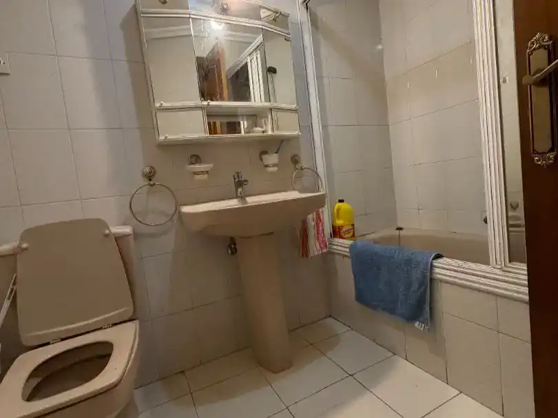 Bany de Pis en venda en Toledo amb Aire condicionat, Parquet i Traster