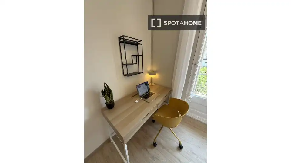 Exterior view of Flat for rent in Barcelona  with Air Conditioner, Heating and Furnished