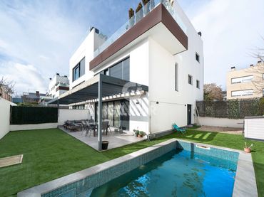 Appartement avec balcon à vendre à Fuencarral - El Pardo