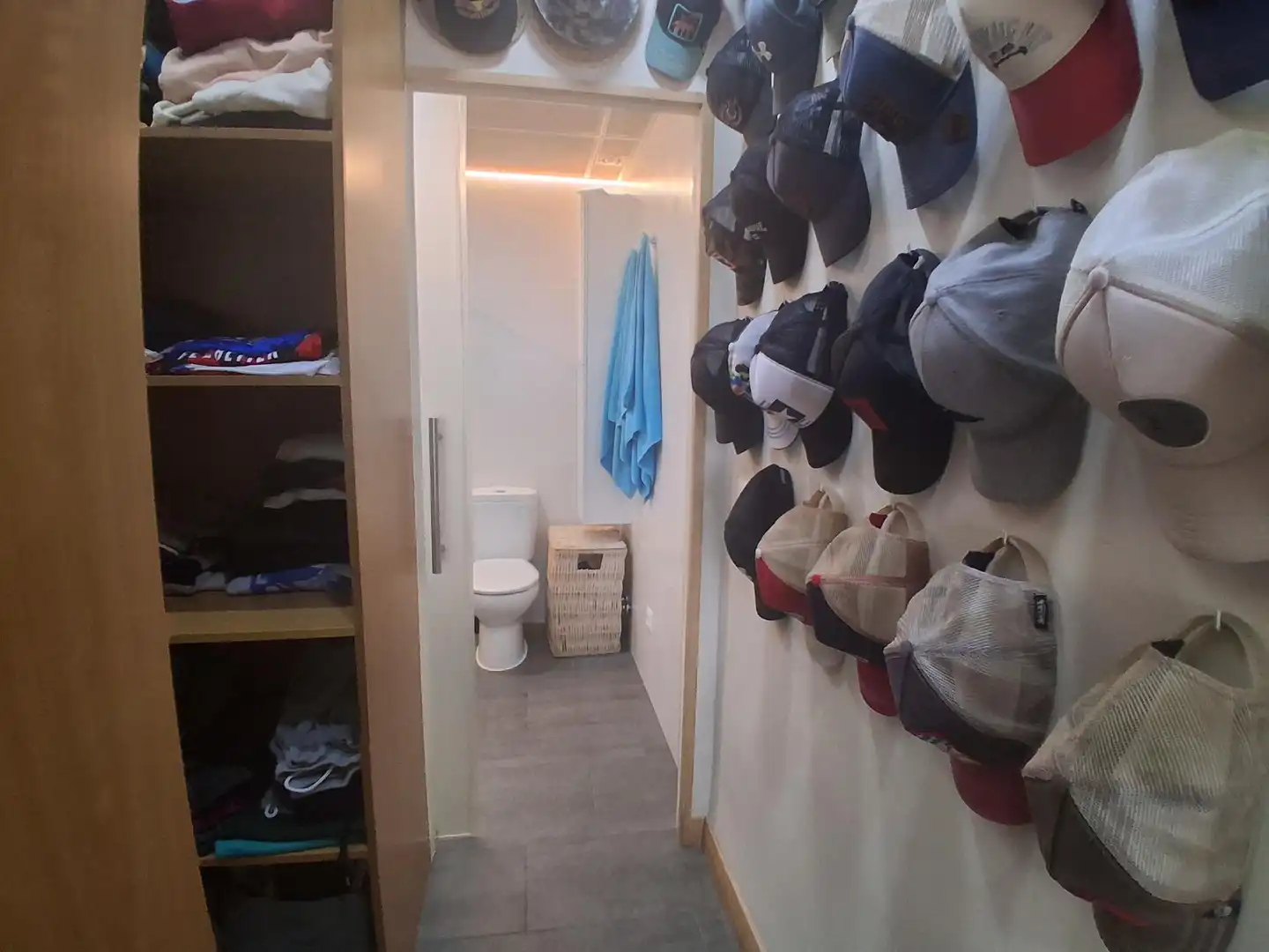 Baño de Piso en venta en Cedillo del Condado con Calefacción y Trastero