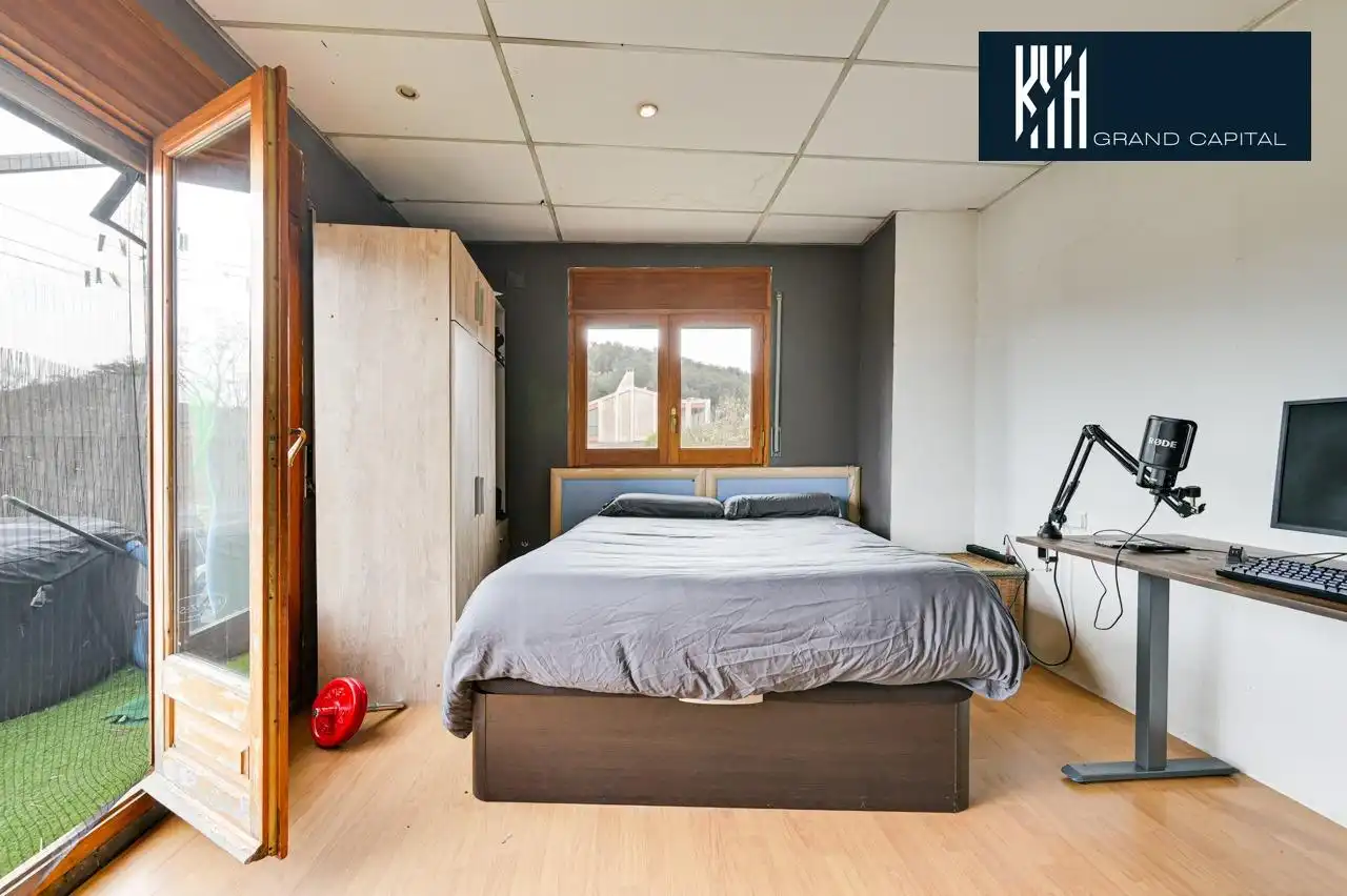 Habitación de Casa adosada en venta en Juià