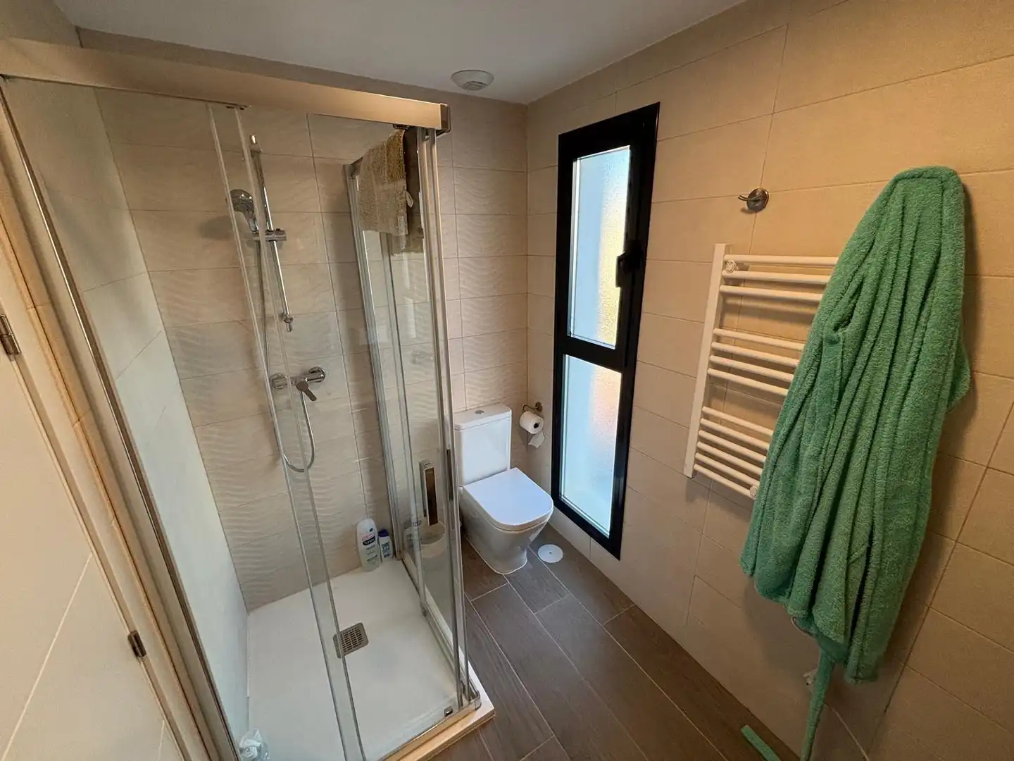 Baño de Casa adosada en venta en Alhaurín de la Torre con Aire acondicionado, Terraza y Trastero