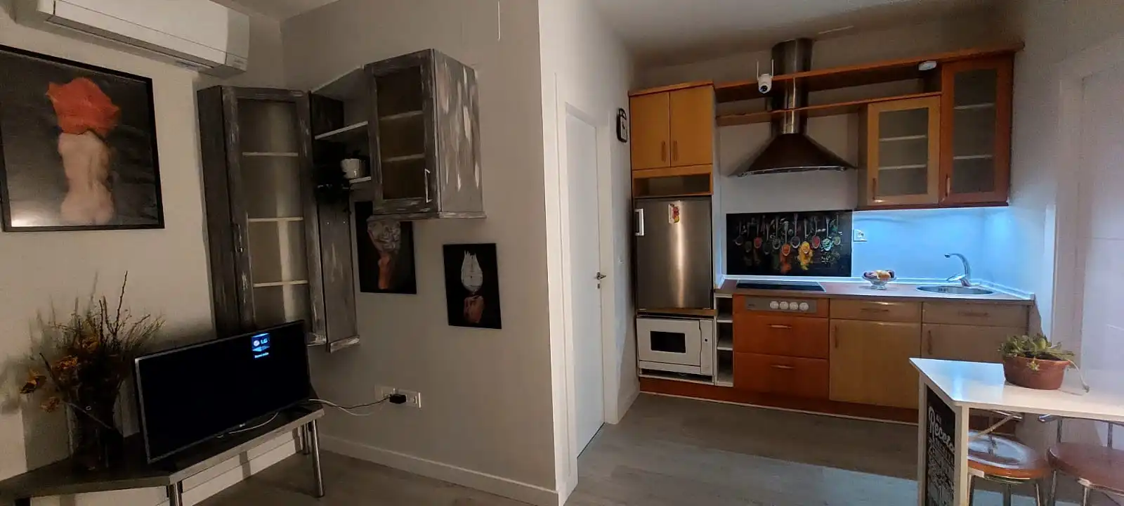 Kitchen of Flat for sale in Valladolid  with Heating, Parquet flooring and Furnished